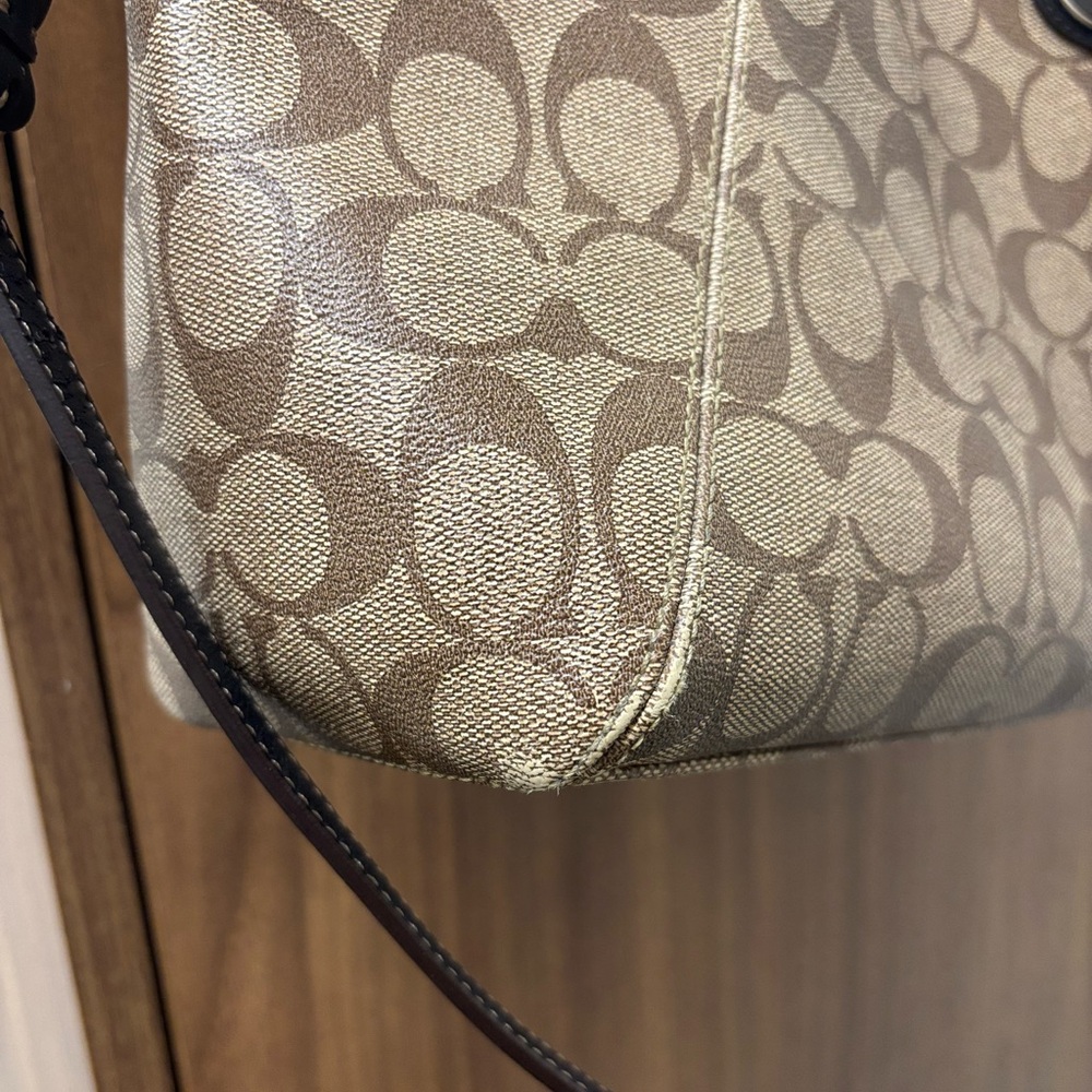 Coach Brown Signature Tote Bag - Picture 3 of 9
